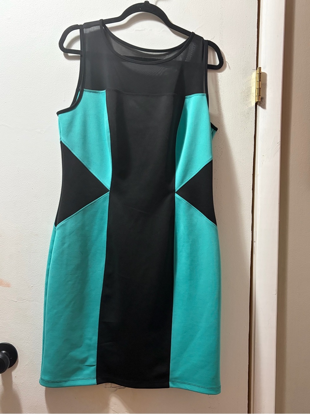 Enfocus Studio Black & Teal Colorblock Midi Sheath Dress